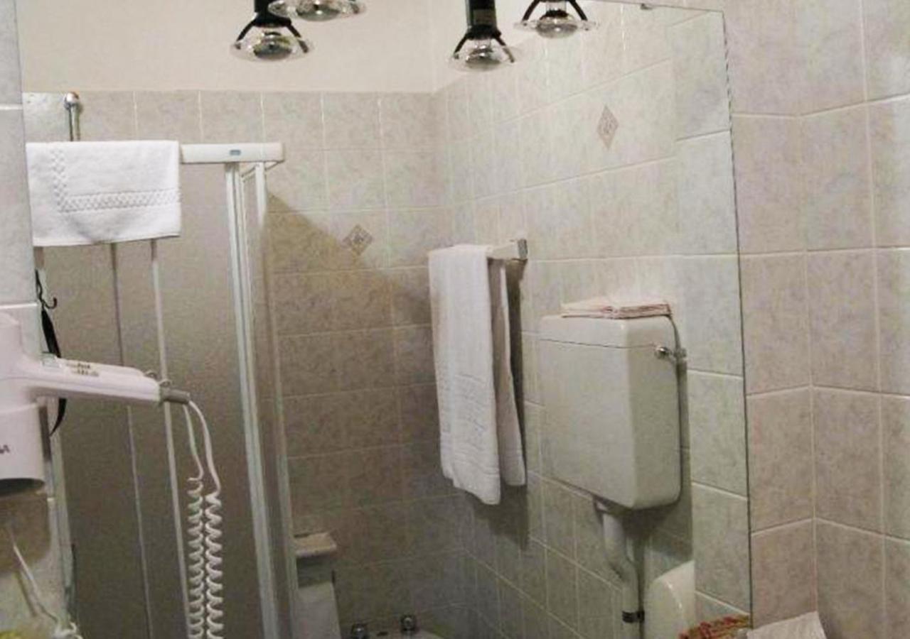 Hotel Bucaneve Pré-Saint-Didier Szoba fotó
