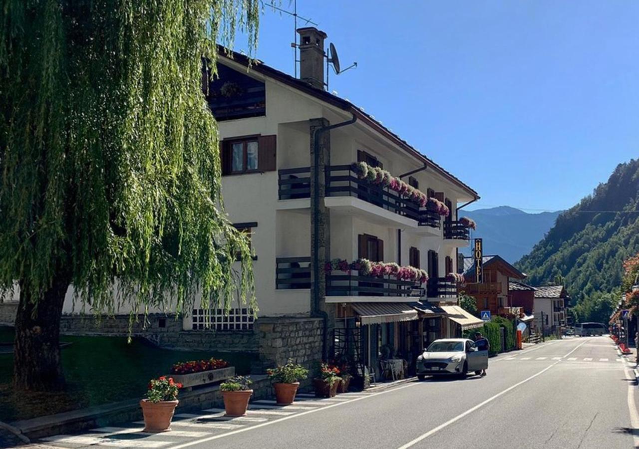 Hotel Bucaneve Pré-Saint-Didier Kültér fotó
